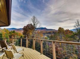 Hawks View Gatlinburg Mountain Cabin，位于加特林堡的酒店