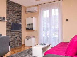 Apartman Jelena Anžujska，位于特雷比涅的酒店