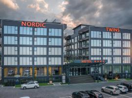 Hotel Nordic Twins，位于勒德乌齐的豪华酒店