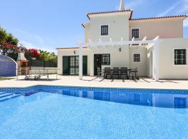 Villa O Sonho do Algarve - Private Swimming Pool - BY BEDZY，位于阿尔布费拉的酒店