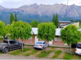 Los L&uacute;pulos Departamentos Privados，位于埃博森的木屋