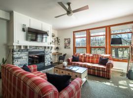 Le Serein Condo 1 chambre à Tremblant Les-Eaux，位于蒙特朗布朗的酒店