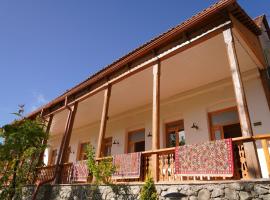 Toon Armeni Guest House，位于迪利然的旅馆