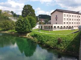 Hotel Stari Grad Ilma，位于波斯尼亚克鲁帕的酒店