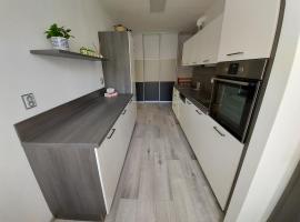 Apartmán Eva - plně vybavený byt - Týn nad Vltavou，位于伏尔塔瓦河畔蒂恩的酒店