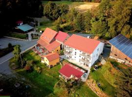 Fränkische Linie - Radspitz-Ferienwohnungen，位于Marktrodach的酒店