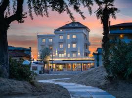 德尔菲诺酒店，位于卡奥莱的酒店