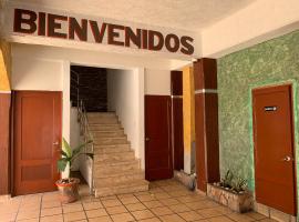 Hotel Papagayo Veracruz，位于韦拉克鲁斯埃里博托·哈拉将军机场 - VER附近的酒店