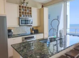 Beachfront Laid Back and Luxurious Diamond Beach Condo - Amazing Pools Amenities