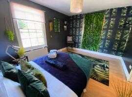 The City Centre Townhouse Canterbury，位于Kent的酒店