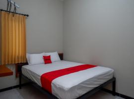 RedDoorz near Kampus UMP Purwokerto 2，位于Sumbang的酒店
