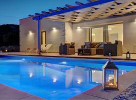 Villa Jessy 150m² with Full Privacy，位于帕罗奇亚的酒店