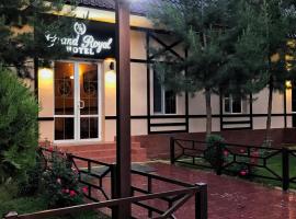 Hotel Grand Royal Jizzakh，位于Jizzax的酒店