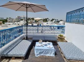 Cosy 1bdr, with a terasse in heart of Sidibou，位于西迪·布·赛义德的酒店