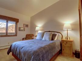 CV210A Copper Valley Hotel Room condo，位于铜山的酒店