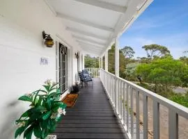 Noble Villa - BYO Linen