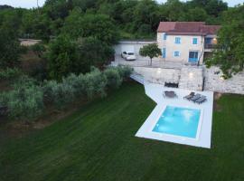 Holiday home Casa dei nonni with bicycles included，位于奥普塔利的别墅