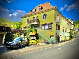 Hotel Sonne，位于Muggendorf的酒店
