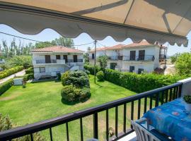 Esperida Apartment by RentalsPro - Fourka Beach Halkidiki，位于斯卡拉福卡斯的公寓