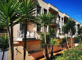 Duerming Montalvo Playa Hotel，位于蒙塔尔沃的酒店