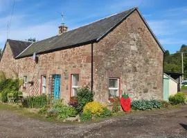 Berry View - Idyllic cosy cottage on berry farm