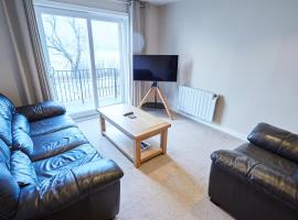 Etive, Beautiful Lochside Apartment with balcony，位于威廉堡的酒店