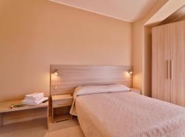 GHotel，位于塞利亚马里纳的酒店