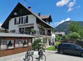 B&B Haus Holunder Weissbriach，位于魏斯布里阿赫的滑雪度假村