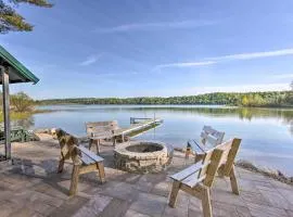 Lake Cabin in Honor with Hot Tub, Dock and Sauna!