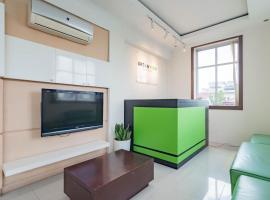 Urbanview Hotel Syariah Dapen Pontianak by RedDoorz，位于Siantan的酒店