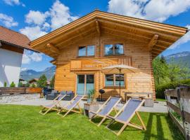 Chalet Huber by Alpenidyll Apartments，位于艾奇的带停车场的酒店