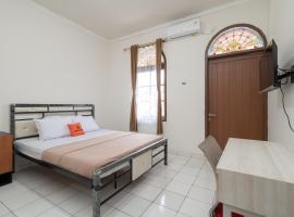 KoolKost Syariah @ Cempaka Putih (Minimum Stay 6 Nights)，位于雅加达Cempaka Putih的酒店