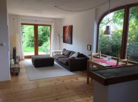 Top Appartement 2 in Rosengarten/Hamburg，位于Rosengarten凯克伯格露天博物馆附近的酒店