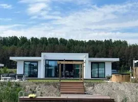 Villa w Hot Tub & Jetty