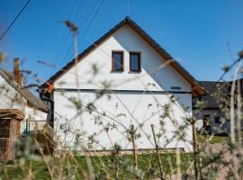 Apartmán Dvorce，位于Stráž nad Nežárkou的酒店