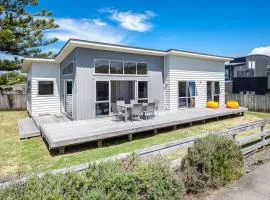 Beach Retreat - Ohope Holiday Home