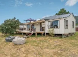 Pilots Rest - Pauanui Airfield Holiday Home