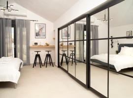 St. Nicolas Soho Apartments，位于阿基欧斯尼古拉斯的酒店