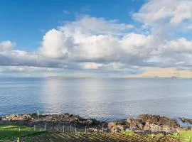 3 Bedroom Apartment / Great Sea View / Quiet