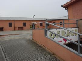 艾维奇坦皮酒店，位于弗拉特基的酒店