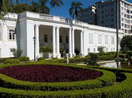 日光因佩里奥酒店，位于彼得罗波利斯Santos Dumont's House Museum附近的酒店