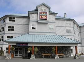 Quarterdeck Inn Port Hardy，位于哈迪港的酒店