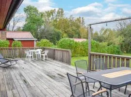 2 Bedroom Lovely Home In Kpingsvik