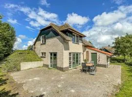 Cozy Home In Makkum With Kitchen