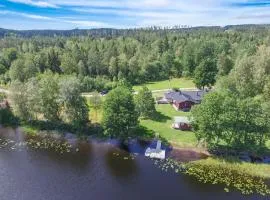 Awesome Home In Ambjörnarp With Wifi