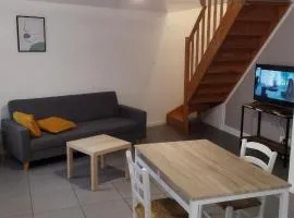Appartement en duplex à Hébuterne, avec lave linge