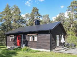 Holiday Home Hangvar Gullauser Lärbro，位于Ire的酒店
