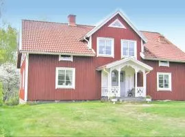 Cozy Home In Agunnaryd With House Sea View