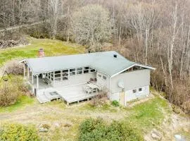 Awesome Home In Vatne With Wifi