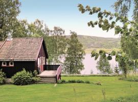 Lovely Home In Vestsida With Wifi，位于弗尔的酒店